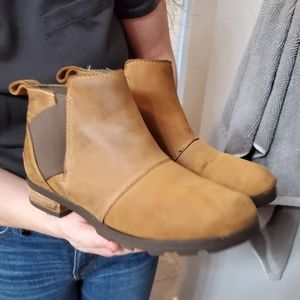 Sorel Chelsea Boots